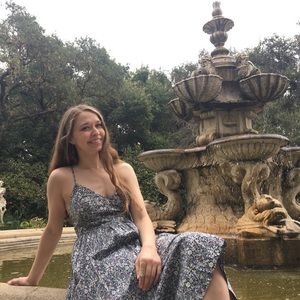 Meet your Posher, Hannah